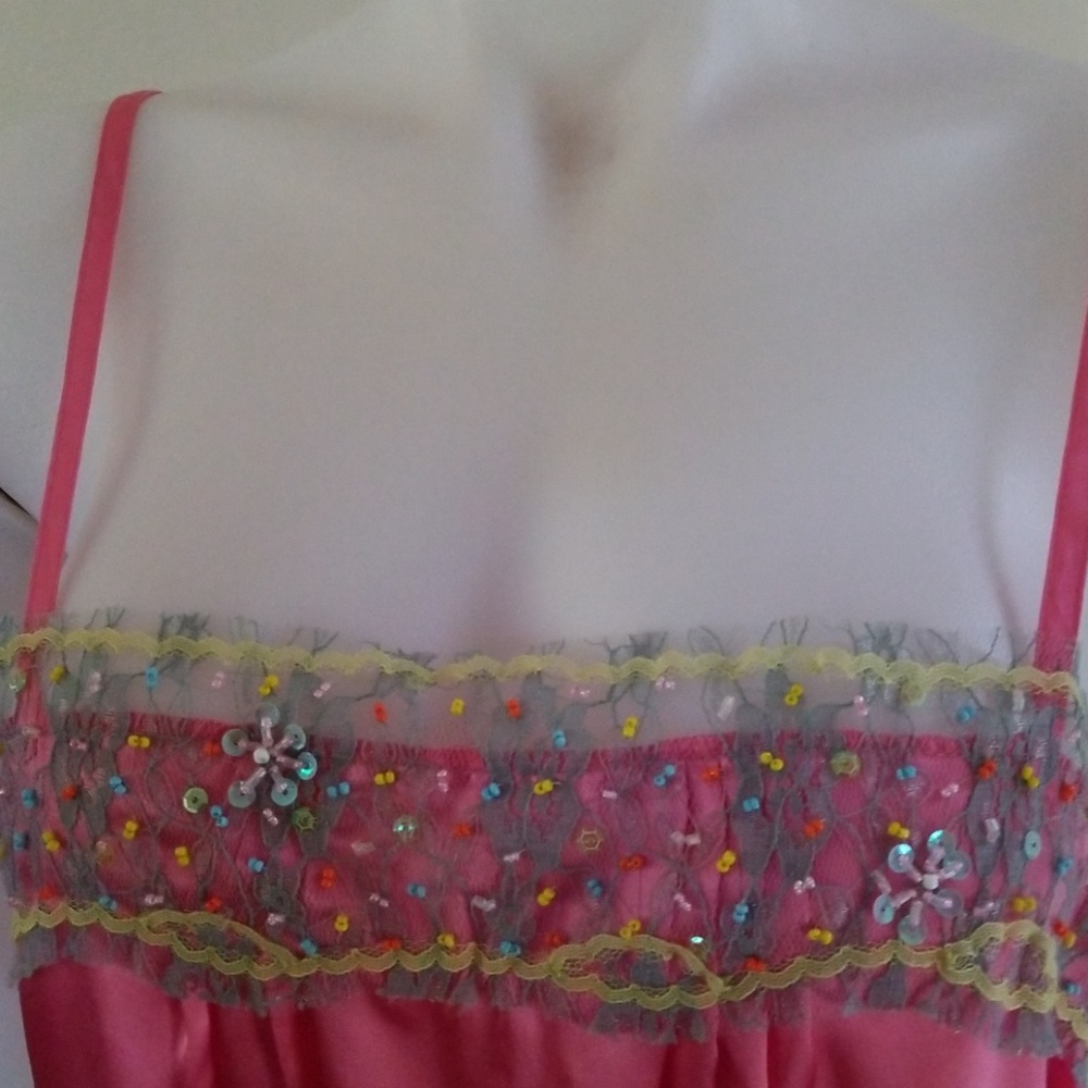 Top - Picture 2 of 4
